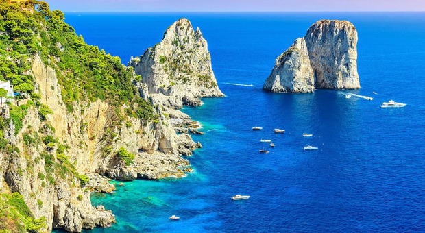 Capri: Faraglioni devastati dai datterari, progetto per il recupero ambientale