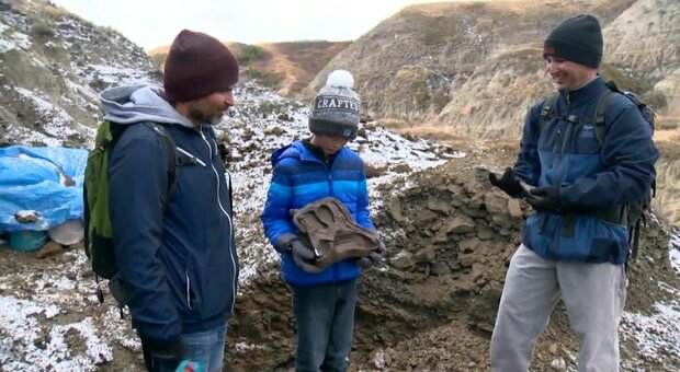Ragazzo di 12 anni "scopre" uno scheletro di dinosauro. Gli esperti: «Scoperta significativa»