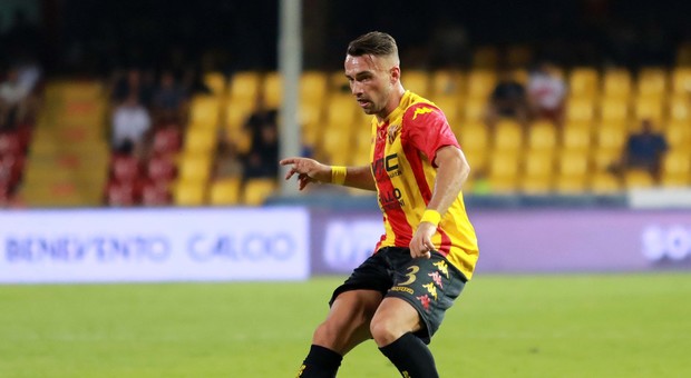 Benevento, il difensore Letizia rinnova il contratto fino al 2022