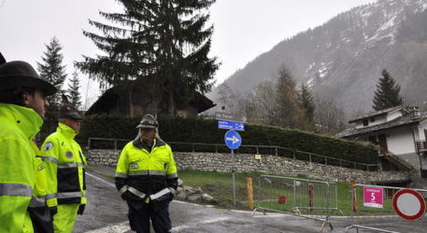 Courmayeur, frana travolge auto in Val Ferret: morti coniugi milanesi