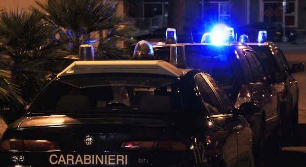 Roma, maxi rissa in centro: 5 uomini distruggono un locale in via del Conservatorio. Arrestati