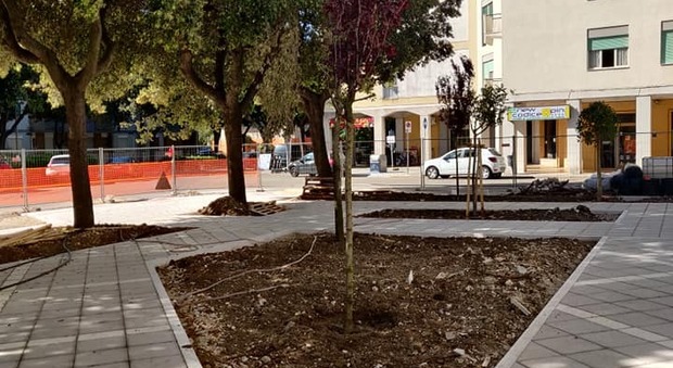 Lecce, la fontana del quartiere torna a splendere. Il sindaco: «Zampillerà entro l'estate». Il progetto