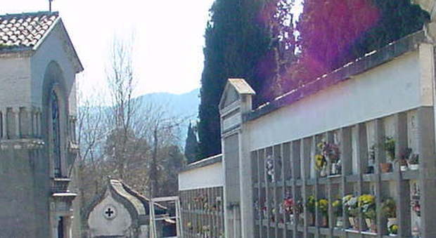 Cimitero di Montecchio, il Comune porterà un ramoscello di ulivo su tutte le tombe
