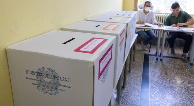 Referendum 2022, anche la Campania diserta: non basta il traino delle elezioni comunali