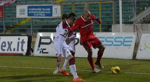 Il brasiliano Rafael Bondi durante una partita dell'Ancona