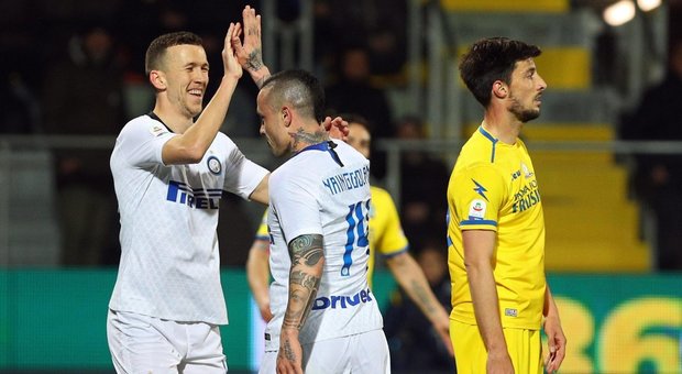 L'Inter ritrova il successo a Frosinone e blinda il terzo posto: 1-3