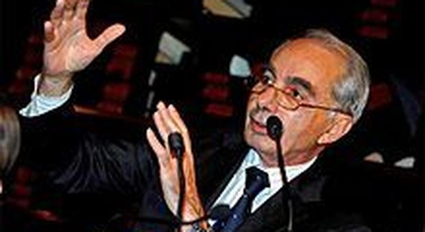 30 settembre 1992 Il presidente del Consiglio Giuliano Amato presenta la manovra finanziaria