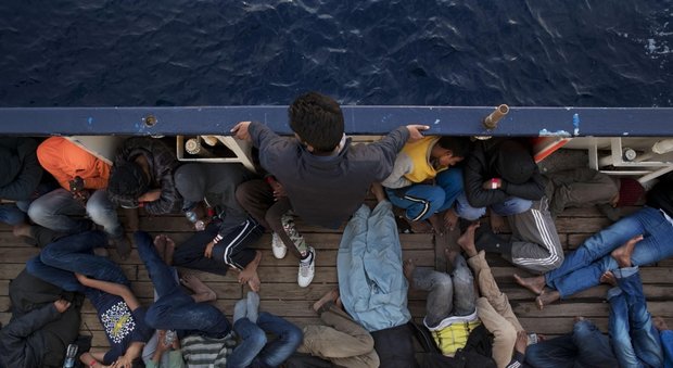 Migranti, emergenza record: quasi 37 mila sbarcati dall'inizio dell'anno, il 44% in più del 2016