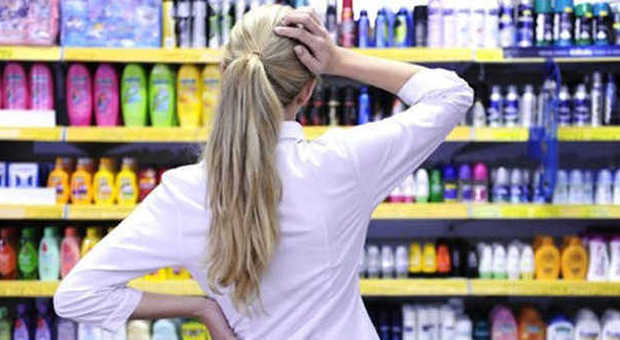 La crisi frena anche le vendite di cosmetici: primi 6 mesi del 2012 difficili