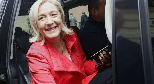 Francia exit poll, Marine Le Pen 1. Partito, socialisti al minimo storico