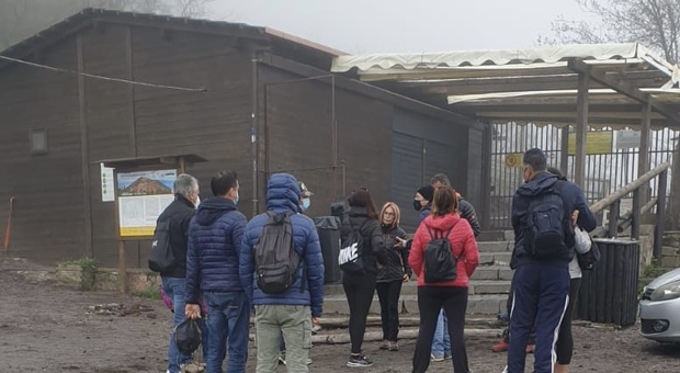 Vesuvio, scoppia la guerra del ticket: «Così tour operator in fuga»