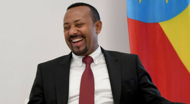 Il premier Abiy ordina i raid aerei sull’Etiopia: ricevette il Nobel per la pace