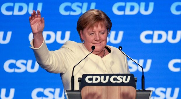Germania al voto per il dopo Merkel, cancelliera per 16 anni. La sfida è tra Scholz e Laschet