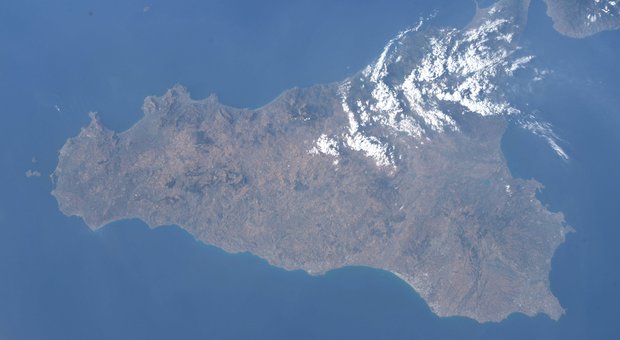 immagine Luca Parmitano, le emozioni delle foto dallo spazio divise con i terrestri