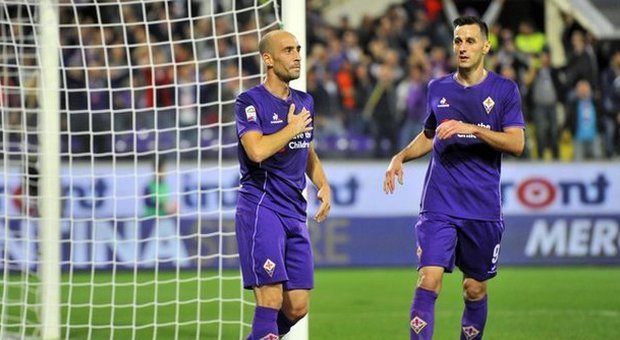 La Fiorentina batte l'Atalanta 3-0 Viola in testa alla classifica
