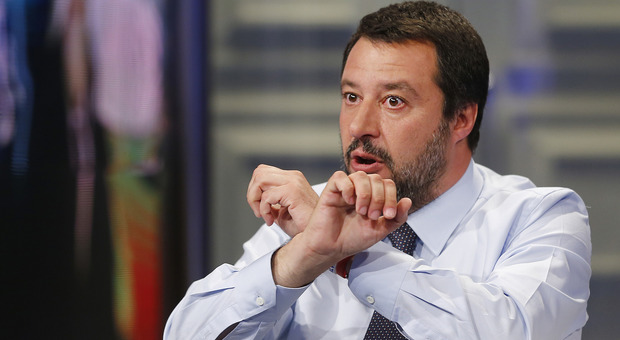 Le inchieste fanno tremare il governo, Salvini: vogliono la crisi ma io aspetto le Europee