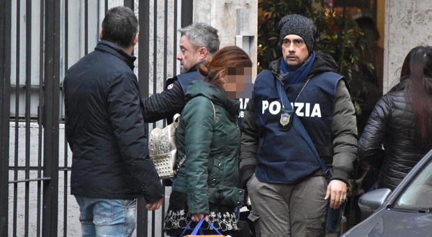 Roma, chiede incontro con prostituta, ma la poi la rifiuta: romeno aggredito e derubato finisce in ospedale