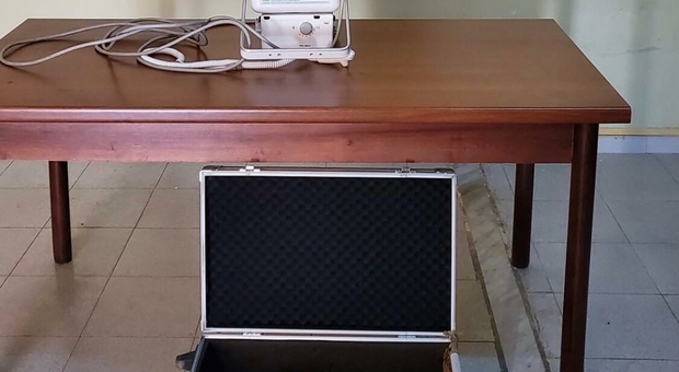 Rubano ecografo portatile: ritrovato dai carabinieri