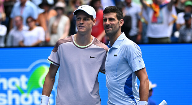 Djokovic dà forfait a Madrid, Sinner in campo da numero 1: è la prima volta per un italiano in un Masters 1000