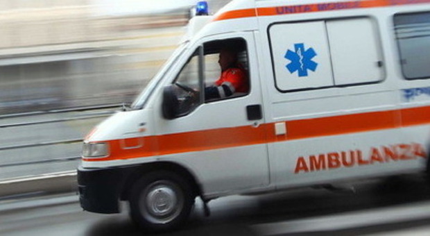 Roma, maxi-incidente sul Gra: 3 feriti, uno grave. Coinvolte 5 auto