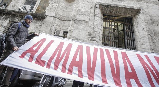 Almaviva, i sindacati esultano: «Prime restituzioni economiche»