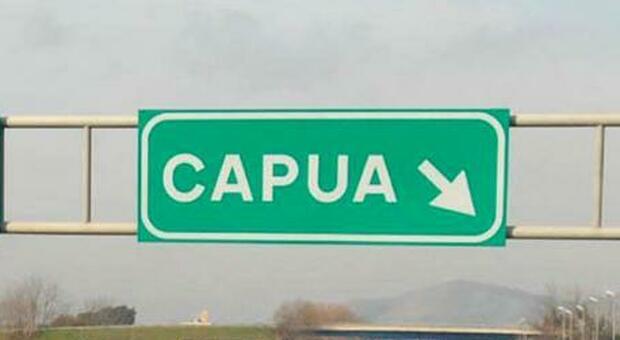 Il segnale che indica lo svincolo di Capua