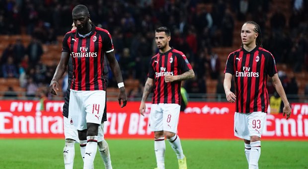 Milan-Lazio, Piatek il bomber fantasma, Reina evita la goleada