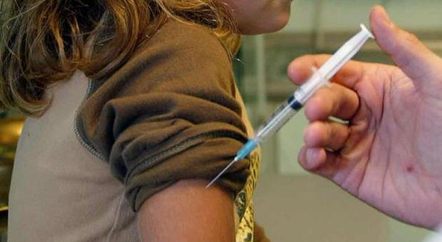 Roma, allarme meningite a scuola: bimba di 9 anni in terapia intensiva al Bambino Gesù