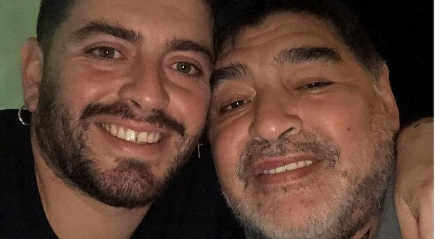 Diego Maradona junior in lacrime a Non è la D'Urso: «Avevo il Covid, papà è morto senza di me»