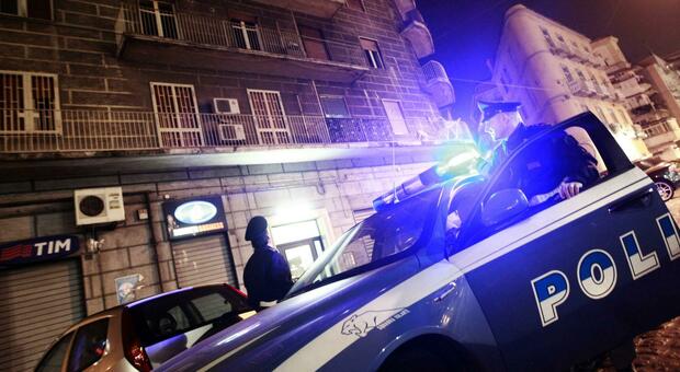 Napoli, non si ferma all'alt: arrestato 27enne dopo un inseguimento in piazza Garibaldi