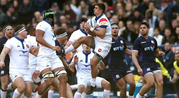 Rugby, terza giornata: la Francia batte la Scozia e risorge