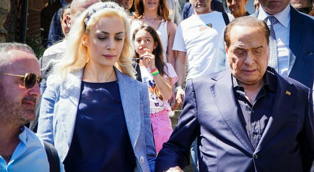Marta Fascina, il dolore per la morte di Berlusconi: «Mi ha fatto trascorrere gli anni più belli della mia vita»