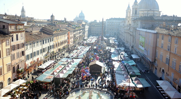 Roma, in piazza Navona tornano i Tredicine: a loro metà dei banchi per 9 anni