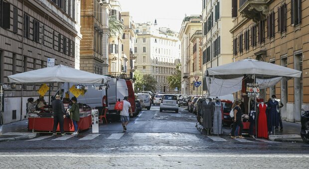 Roma, alla cricca degli ambulanti 20mila euro a settimana