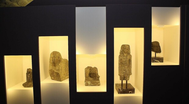 Alcuni reperti della Sezione Egizia del Museo del Sannio