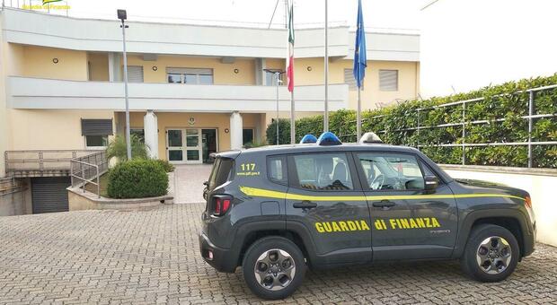 Sequestri della Guardia di Finanza per truffa con le polizze dormienti da oltre 3 milioni di euro: gli arresti