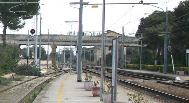 Il ponte sulla ferrovia tra Ostuni e Villanova