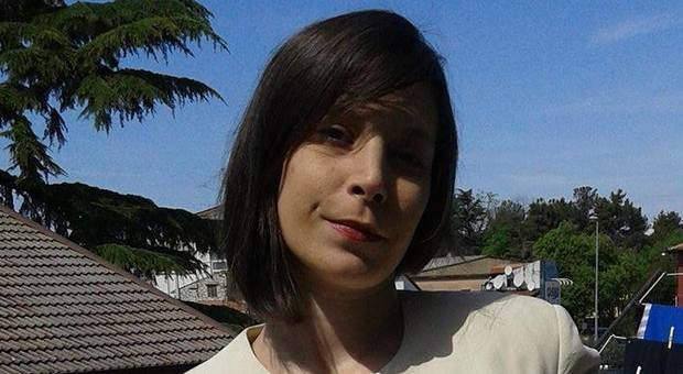 Angela, 26 anni, trovata morta in casa: voleva provare a cambiare vita