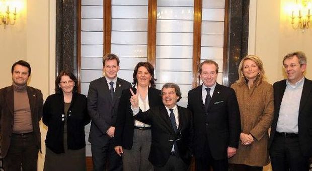 I presidenti delle Province del Veneto un anno fa con l'allora ministro Brunetta (c'è anche Bottacin, che poco dopo diede le dimissioni)