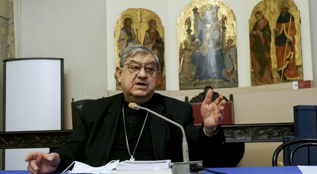 Il cardinale Sepe ancora positivo al Covid ricoverato al Cotugno di Napoli: «Polmonite bilaterale»