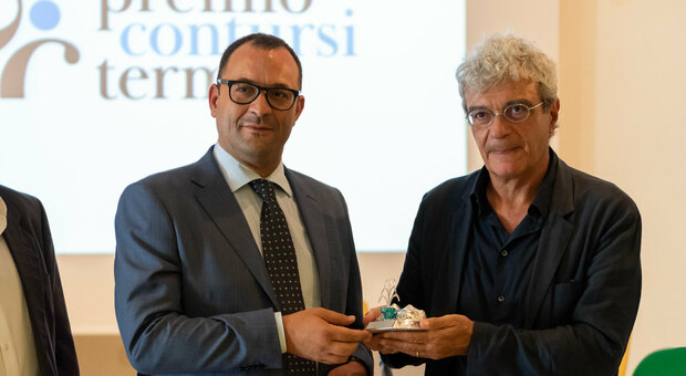 Premio Contursi Terme al regista Mario Martone: «Autore di film memorabili»