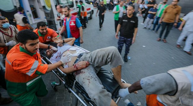 Israele: il comando di Hamas è sotto l'ospedale di Gaza