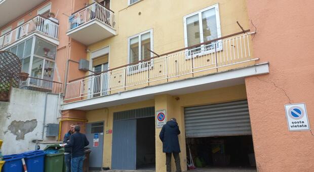 Frana, in albergo e case popolari le venti famiglie evacuate dal palazzo