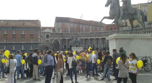 ​Flash mob anti-camorra in Piazza Plebiscito