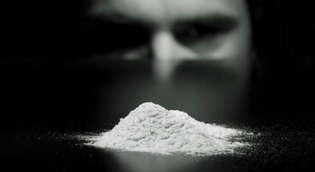 Allarme zucchero: "Crea dipendenza come la nicotina e la cocaina"