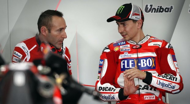 Lorenzo: «Ora capisco di più la Ducati» Dovizioso: «Ho sensazioni positive»