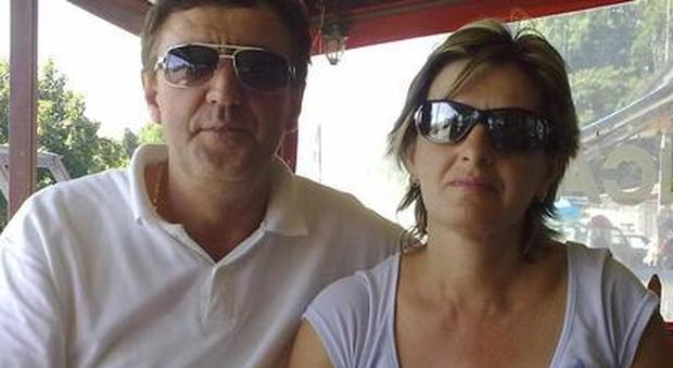 Padre, madre e figlia di 14 anni uccisi in vacanza a Belgrado, fermate due persone. «La figlia maggiore ha confessato»