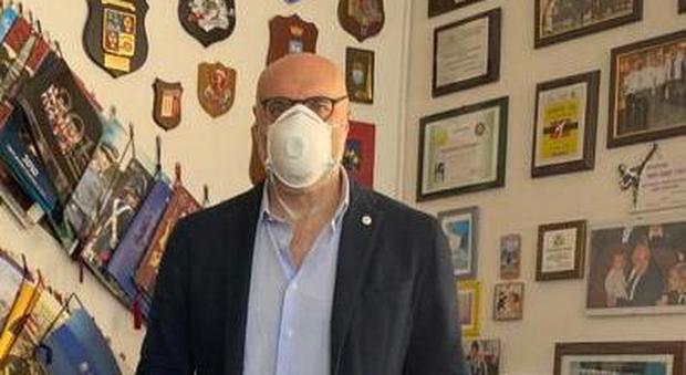 A Chieti il sindaco Di Primio obbliga le mascherine in città