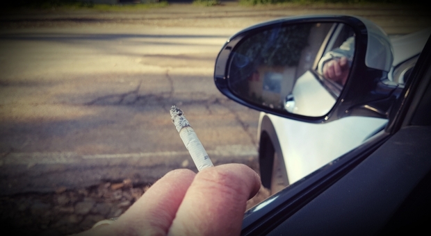 Sigarette gettate fuori dal finestrino? In Australia si rischiano 11mila dollari di multa. (foto Remo Sabatini)