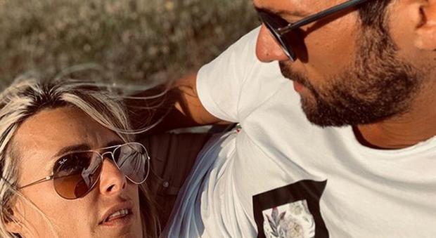 Sabrina Martinengo e il fidanzato Nicola Tedde (Instagram)